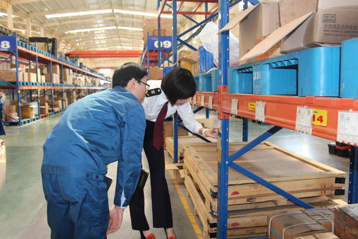 濟寧檢驗檢疫局領導蒞臨沃爾華集團參觀指導