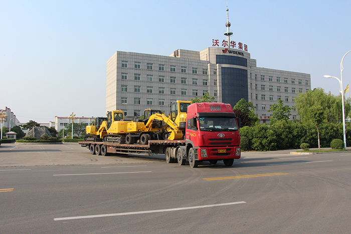沃爾華集團(tuán)10臺輪式挖掘機(jī)順利出口秘魯 沃爾華集團(tuán)10臺輪式挖掘機(jī)順利出口秘魯